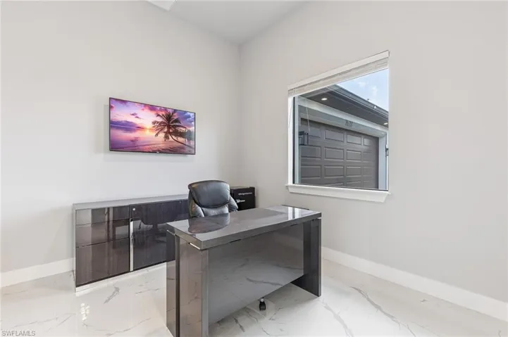 2628 Sw 2nd Pl, Cape Coral, Florida 33914