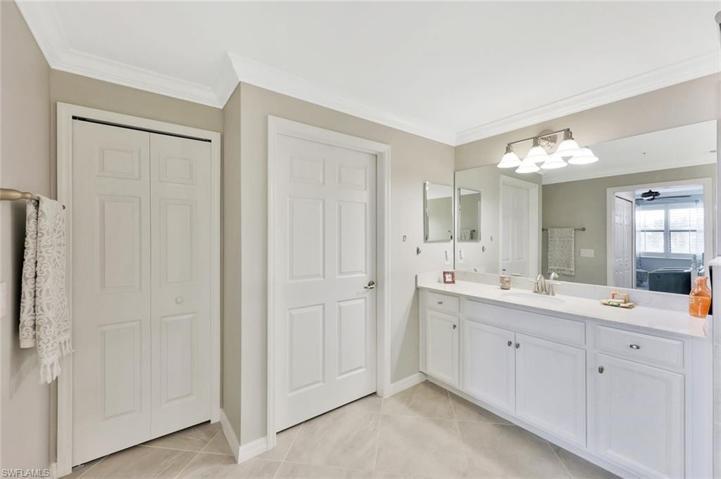 17381  Cherrywood  CT, Bonita Springs, FL 34135