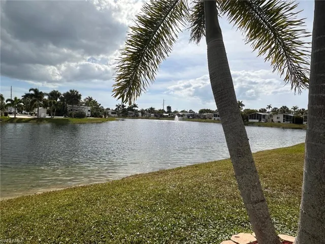 1035 Diamond Lake CIR, NAPLES FL 34114