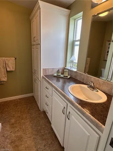 1035 Diamond Lake CIR, NAPLES FL 34114