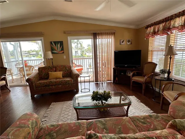1035 Diamond Lake CIR, NAPLES FL 34114
