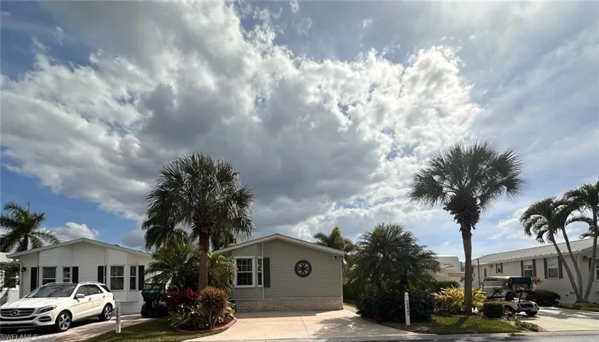 1035 Diamond Lake CIR, NAPLES FL 34114