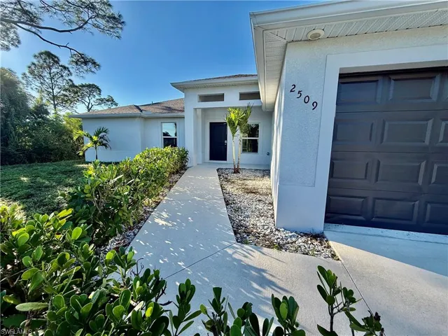2509 16th St W, Lehigh Acres, Florida 33971