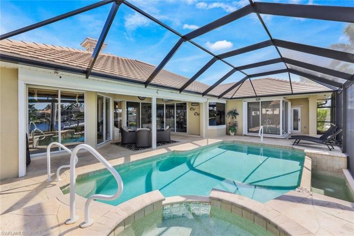 1925 Harbour CIR, CAPE CORAL FL 33914