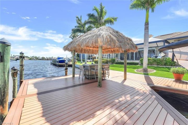 1925 Harbour CIR, CAPE CORAL FL 33914