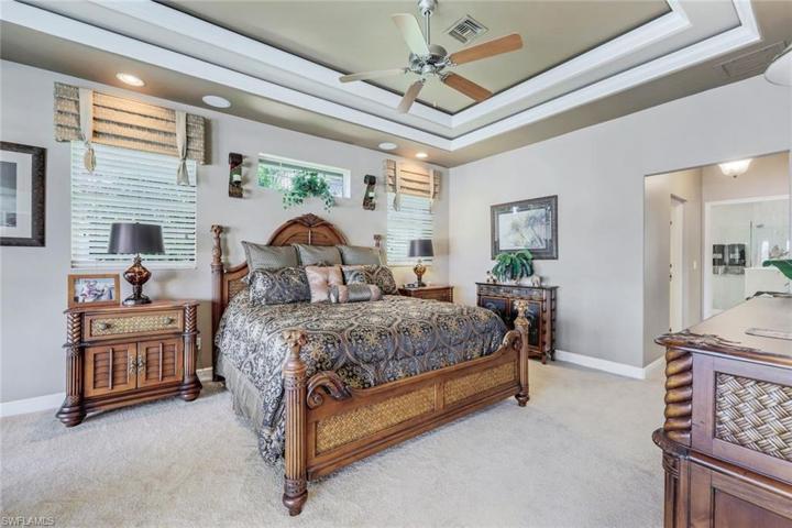 1925 Harbour CIR, CAPE CORAL FL 33914
