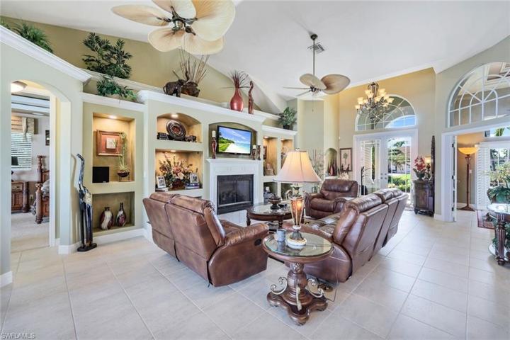 1925 Harbour CIR, CAPE CORAL FL 33914