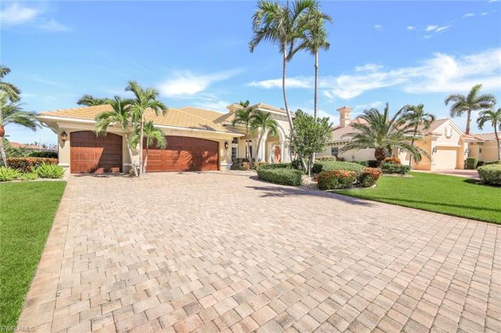 1925 Harbour CIR, CAPE CORAL FL 33914