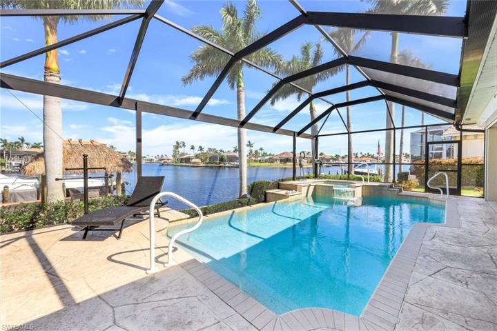 1925 Harbour CIR, CAPE CORAL FL 33914
