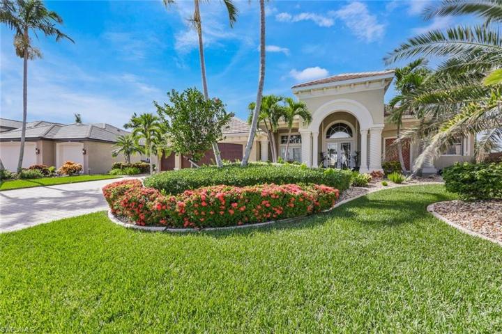 1925 Harbour CIR, CAPE CORAL FL 33914