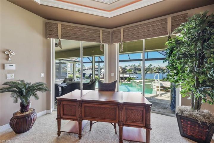1925 Harbour CIR, CAPE CORAL FL 33914
