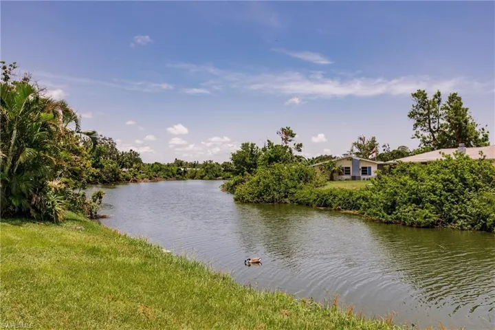 444  Edgewood  RD, Venice, FL 34293