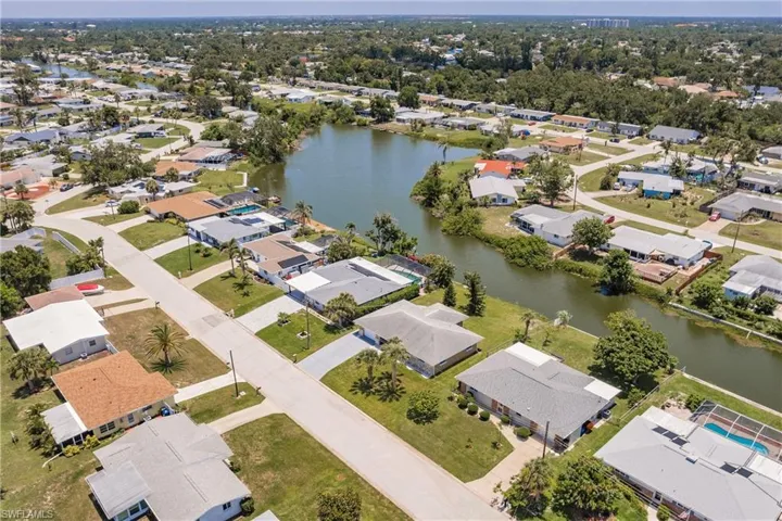 444  Edgewood  RD, Venice, FL 34293