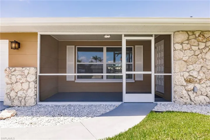 444  Edgewood  RD, Venice, FL 34293