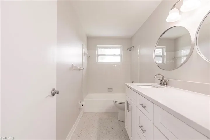 444  Edgewood  RD, Venice, FL 34293
