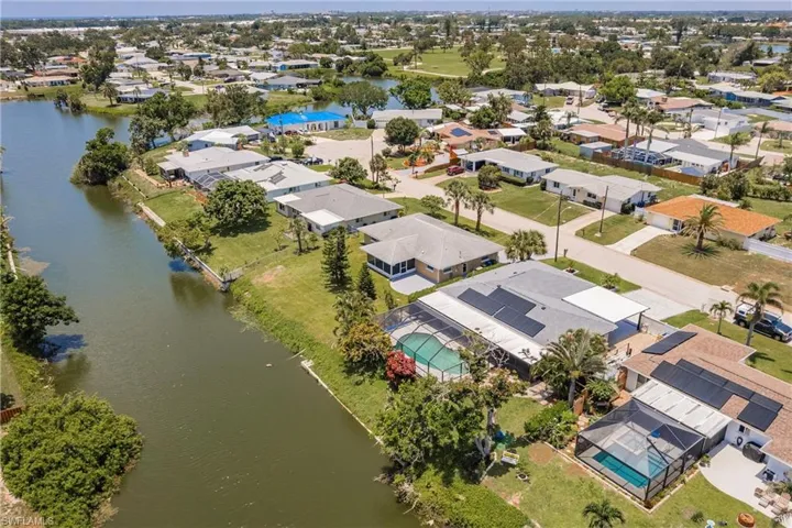 444  Edgewood  RD, Venice, FL 34293