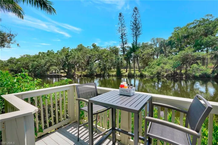 Deck with a Orange river views