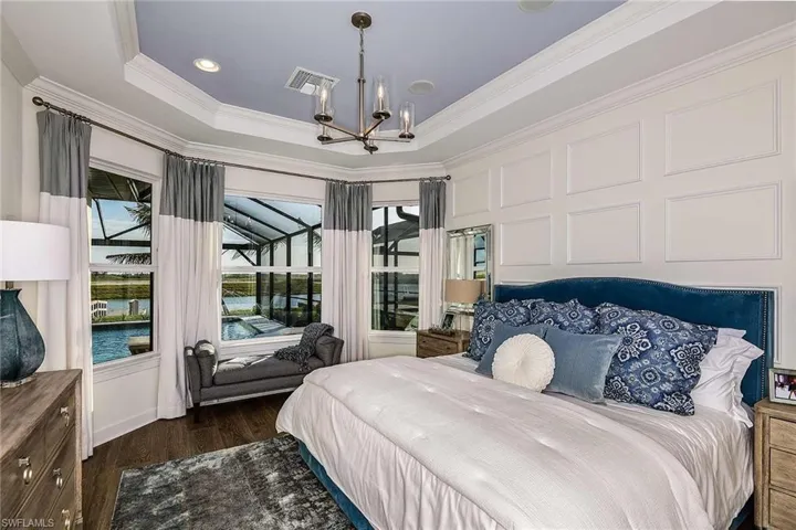 *REPRESENTATIVE PHOTO