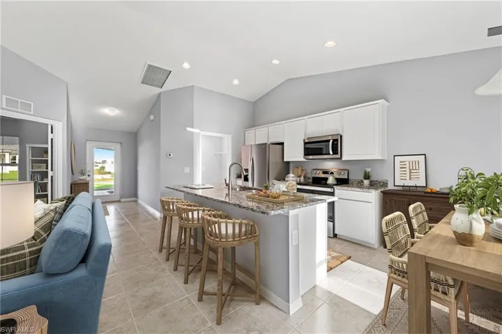 1712 NW 12th  TER, Cape Coral, FL 33993