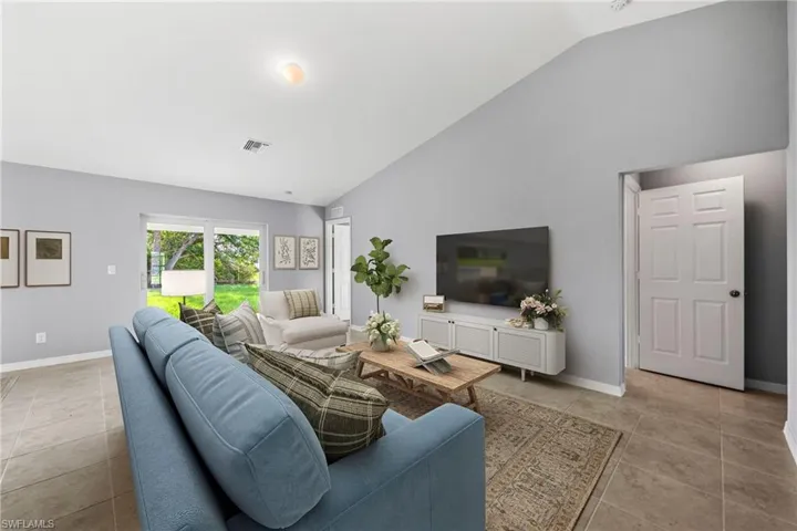 1712 NW 12th  TER, Cape Coral, FL 33993
