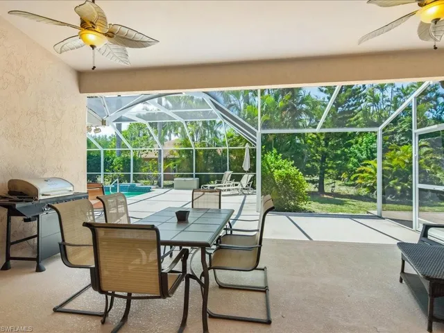 25401 Carney Cir, Bonita Springs, Florida 34135