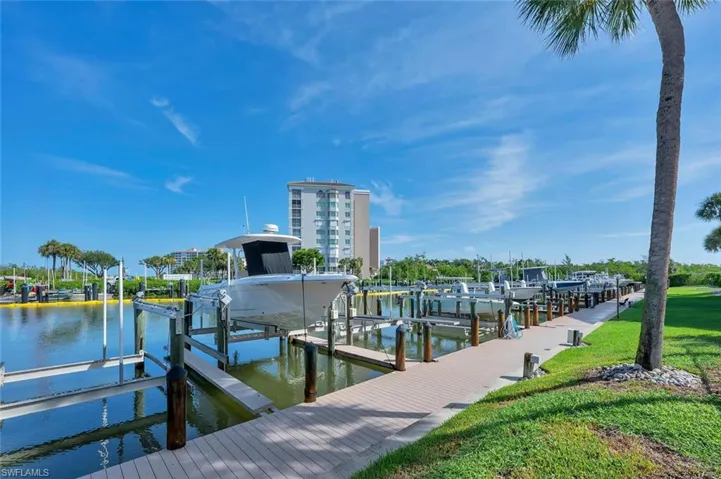Docks with beach and gulf access
