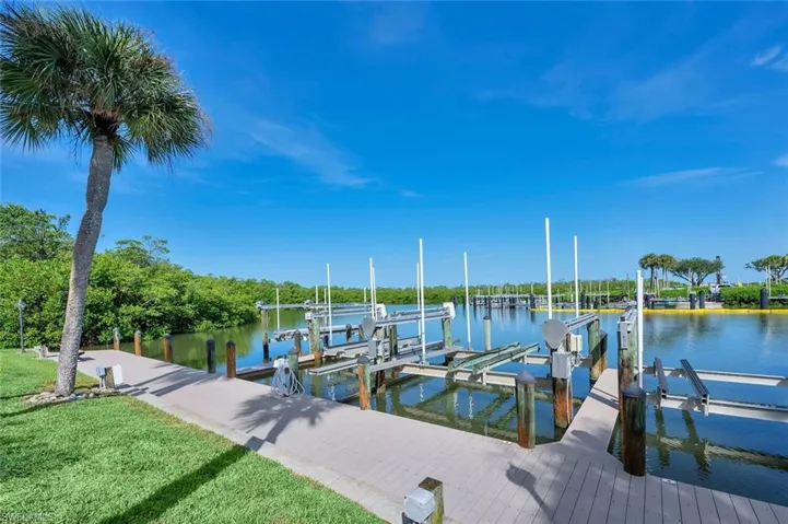 or just hang out.. just sittin on the dock of the bay