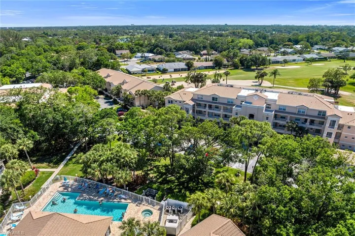 1090  Woodshire  LN, Naples, FL 34105