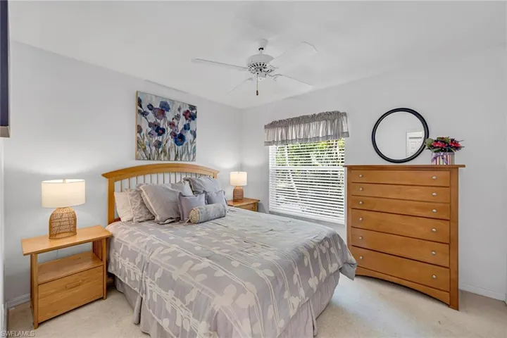 1090  Woodshire  LN, Naples, FL 34105