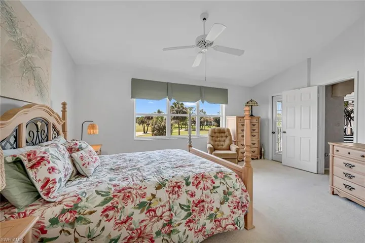 1090  Woodshire  LN, Naples, FL 34105