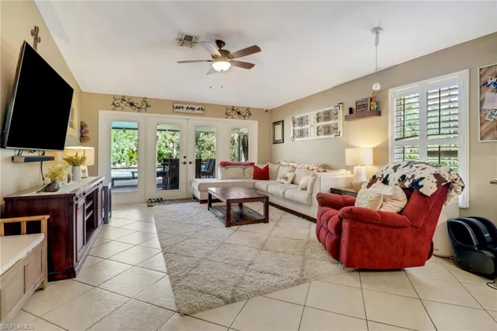 Spacious Open Concept Living/Dining Area- Ideal for entertaining