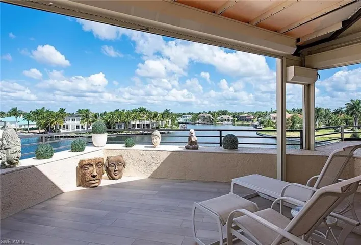 4400  Gulf Shore N BLVD, Naples, FL 34103