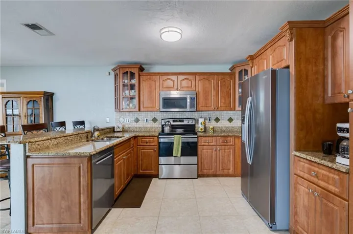 321 Santa Barbara Blvd, Cape Coral, Florida 33991