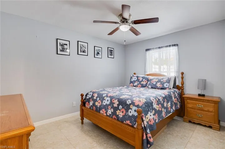 Guest bedroom 2