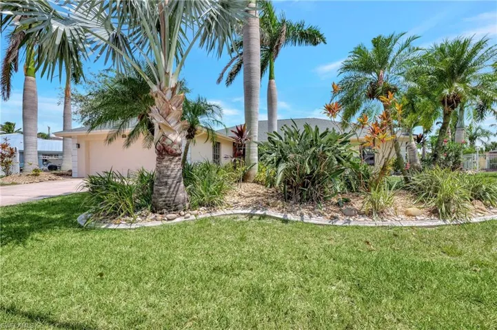 1708 Palaco Grande Pkwy, Cape Coral Fl 33904