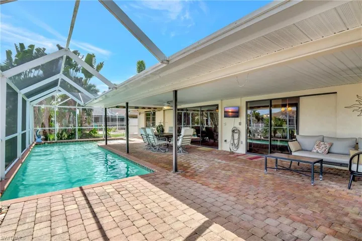 1708 Palaco Grande Pkwy, Cape Coral Fl 33904