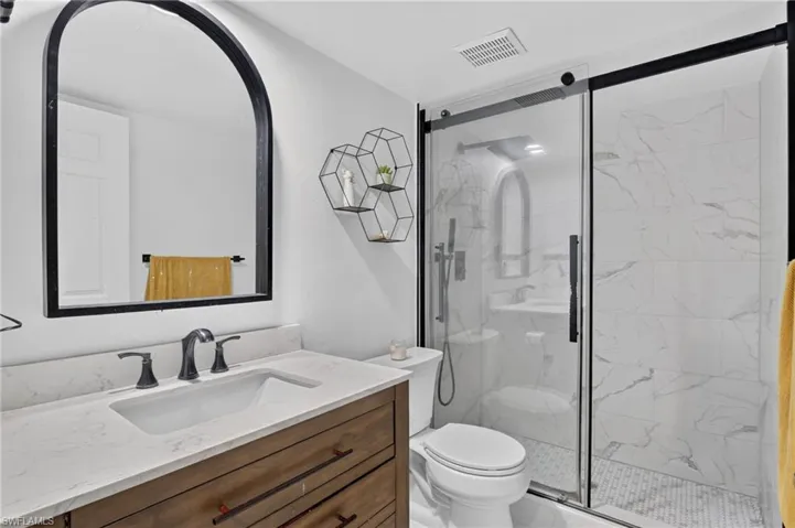 909 Augusta Blvd 7, Naples, Florida 34113