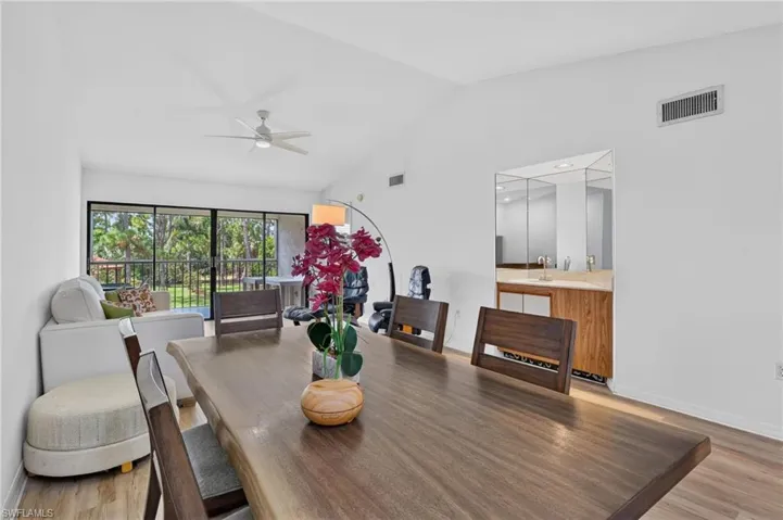 909 Augusta Blvd 7, Naples, Florida 34113