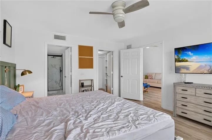 909 Augusta Blvd 7, Naples, Florida 34113