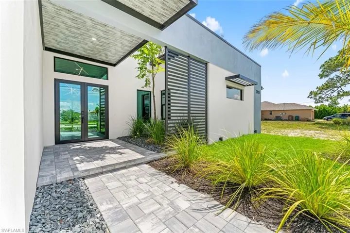 1419 Sw 15th Ter, Cape Coral, Florida 33991