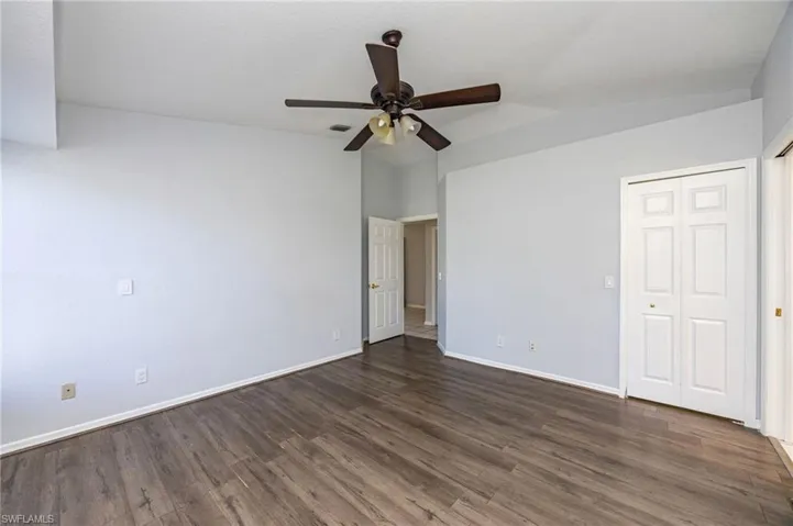 841  8th SE ST, Naples, FL 34117