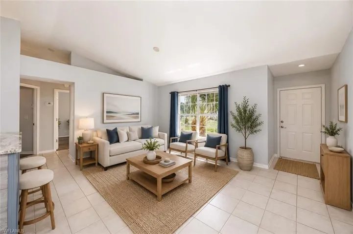 841  8th SE ST, Naples, FL 34117