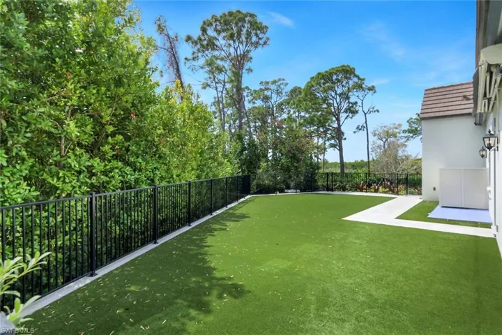 Dog Run with self cleaning sprinklers