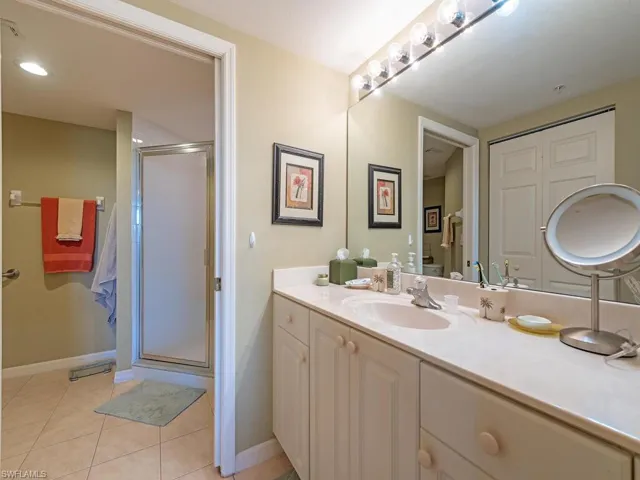 19870 Breckenridge Dr 403, Estero, Florida 33928