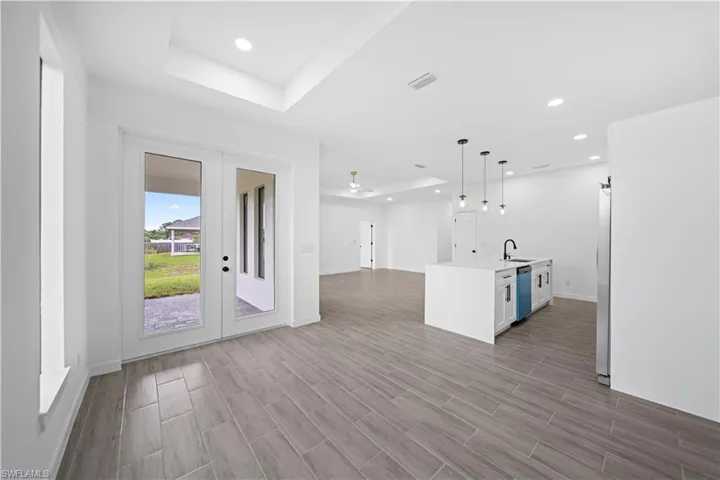 3814 Gator Cir W, Cape Coral, Florida 33909