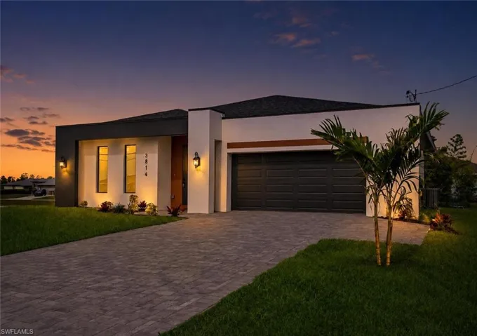 3814 Gator Cir W, Cape Coral, Florida 33909