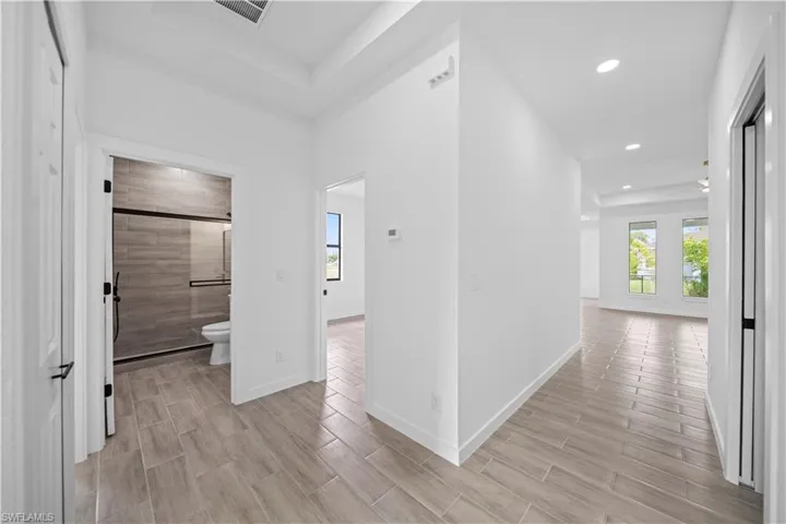 3814 Gator Cir W, Cape Coral, Florida 33909