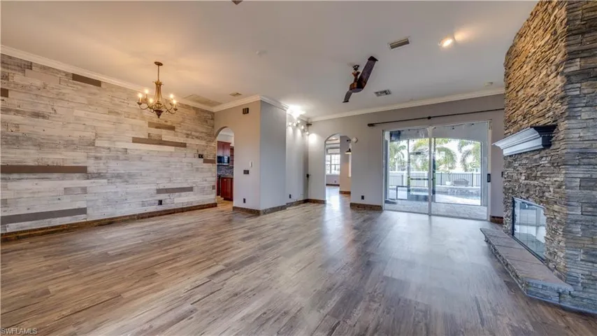3802 Sw 3rd St, Cape Coral, Florida 33991