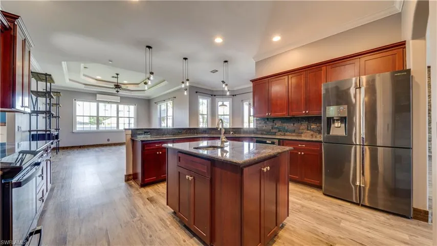3802 Sw 3rd St, Cape Coral, Florida 33991