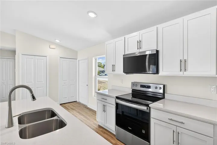 221 Nw 15th St, Cape Coral, Florida 33993